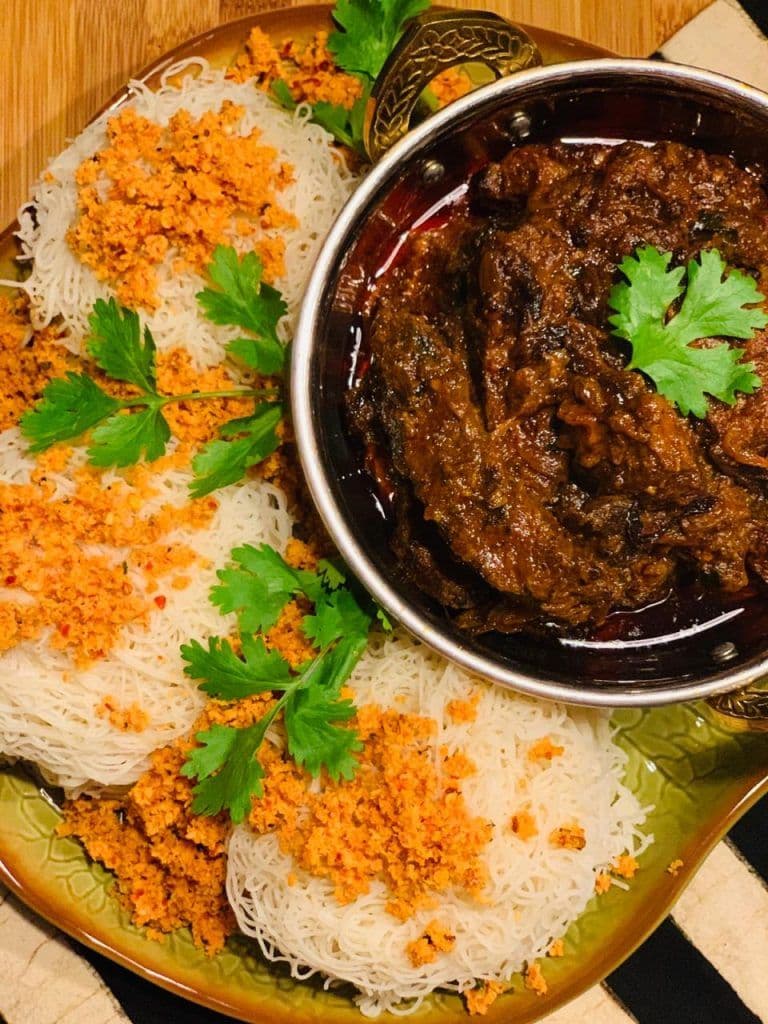 From Market to Masala: Mastering the East Coast Crab Curry in a Pasikuda Cooking Class